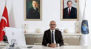 İPEKYOLU KAYMAKAMI VE BELEDİYE BAŞKAN VEKİLİ AYDIN'DAN 29 EKİM MESAJI