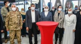 Vali Bilmez,'Özel sektörde bu anlamda elini taşın altına koymalı'