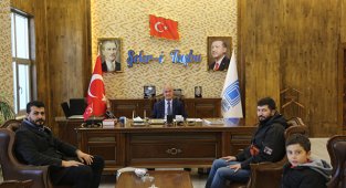 Başkan Akman, en çok atık pil toplayan okulları ödüllendirdi