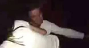 Gelin, kendi düğününde barmenle cinsel ilişkiye girerken basıldı - Haberler