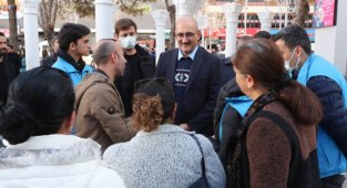 İRAN'LI TURİSTLER VAN'I ÇOK SEVDİ