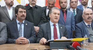Mustafa Sarıgül, Van'da halkla bir araya geldi