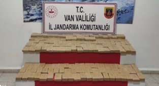 Van Başkale Kırsalında 102.500 g Eroin