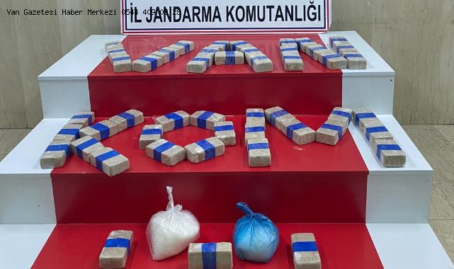 Van Çaldıran'da 24,450 gr eroin, 2,010 gr metamfetamin uyuşturucu
