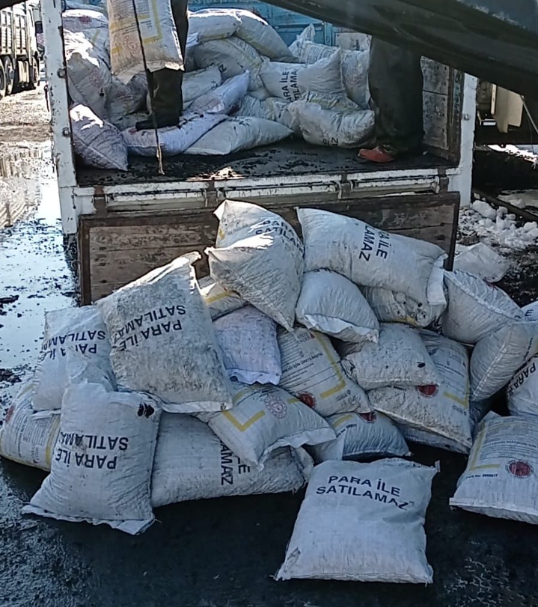Van'da 100 bin TL nakit para ele geçirildi, akılları şaşıran operasyon