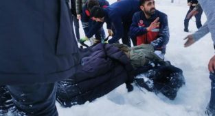 Van Kalesinde intihar girişimi