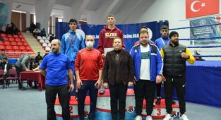Van'lı boksörlerden şampiyonluk başarısı