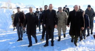  Başkan V. Aydın,mahalle ziyaretlerine devam ediyor