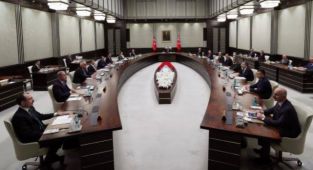 Kulislerde İddia! Kabine ve Kurum amirleri değişecek mi?