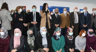 Van'da 200 Kursiyer Sertifikalarını Aldı