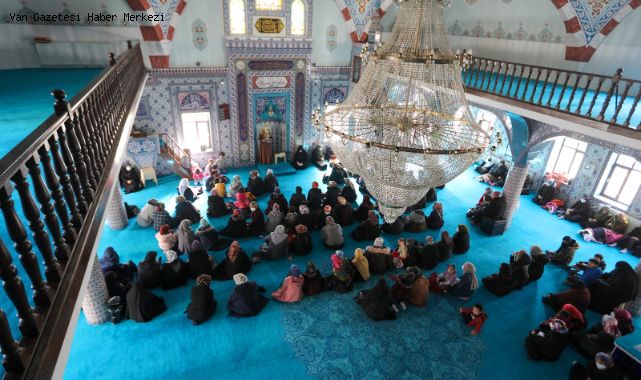 VAN'DA REGAİP KANDİLİ PROGRAMI