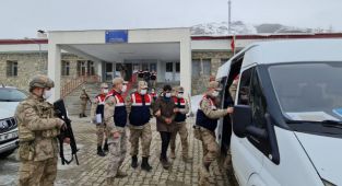 Van'da video çekip ailesine göndererek şantajla fidye
