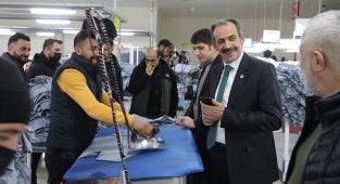 Başkan Tanış,270 kişi bu tekstilde istihdam sağlıyor