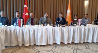 Kayhan Türkmenoğlu, Basınla Gündemi Değerlendirdi 