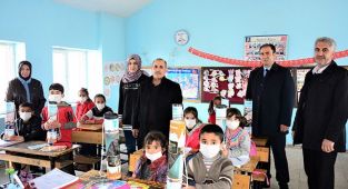 Tuşba Belediyesin'den eğitime destek