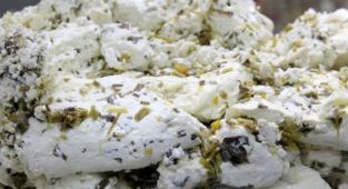  Van'ın meşhur otlu peyniri 40 TL'den 120 TL'ye ulaştı