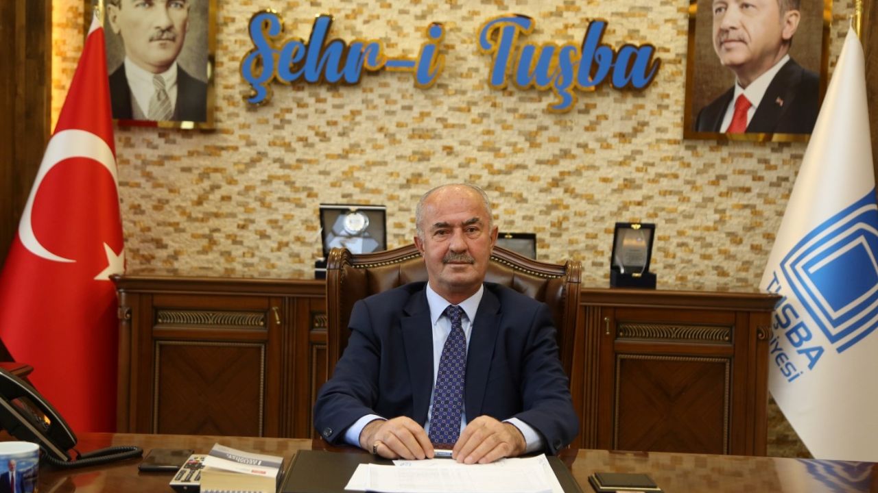 AKMAN’IN ‘2 NİSAN VAN'IN KURTULUŞ GÜNÜ’ MESAJI