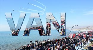 Tuşba İlçesinde 2 Nisan Kurtuluş Coşkusu