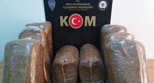 Van’da çok sayıda gümrük kaçağı malzeme ele geçirildi