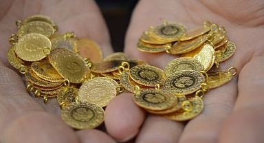 Altın fiyatları 900 lira seviyelerinde