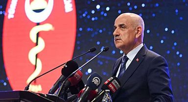 Bakan Kirişci: Sokak hayvanlarına çözüm bulunması gerekiyor