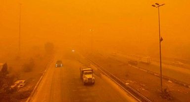 Irak'ta kum fırtınası: Resmi tatil ilan edildi