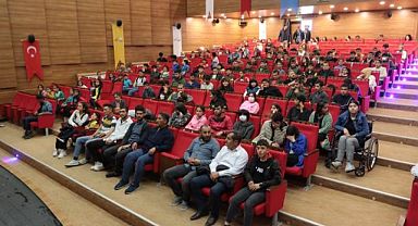 Van Büyükşehir Belediyesi sinema programı düzenledi