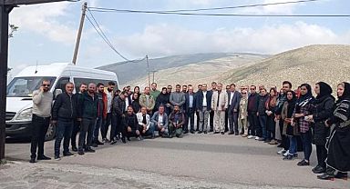 Vanlı turizmcilerden İran’a çıkarma
