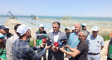 Dr. Ozan Balcı, Sahil Yolunda incelemelerde bulundu