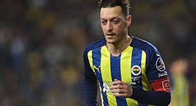 Mesut Özil Fenerbahçeyi takipten çıkarttı Kriz büyüyor