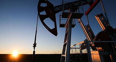 Brent petrolün varil fiyatı 99 dolar seviyesinde