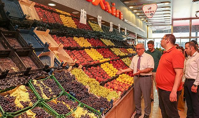 VAN'DA İPEKYOLU'NDA FAHİŞ FİYAT VE ETİKET DENETİMİ