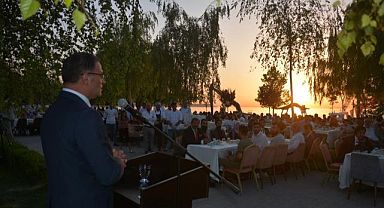 VAN VALİSİ 15 TEMMUZ'DA ÖZEL PROGRAMA KATILDI