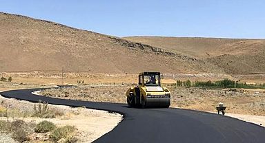 Van'da gümüştepe Mahalle yolları asfatlanıyor