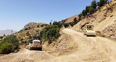 Van'da kırsal mahallelerde yollar güçlendiriliyor