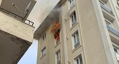 Van’da korkutan ev yangını 