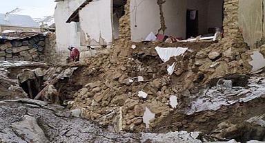 İran'daki depremde 1127 kişi yaralandı