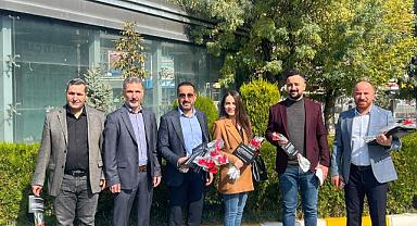 Siyah Liste'den karanfilli farkındalık 