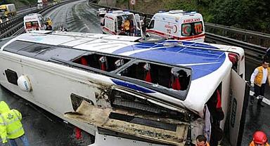 Son dakika! Otobüs Devrildi - Çok sayıda yaralı var 
