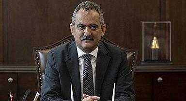 Bakan Özer ücretsiz kurslar müjdesini verdi