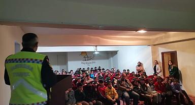 Van Trafik Jandarma, 127 öğrenciye bilgi verdi