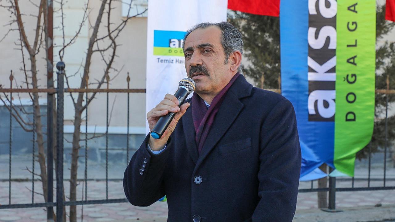 Gürpınar’da ilk doğal gaz ateşi yakıldı