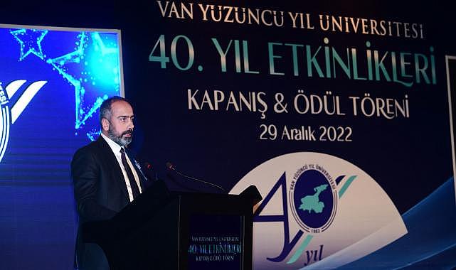Van Yüzüncü Yıl Üniversitesinin Kırkıncı Yılına Veda