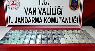 Van'da iki kaçakçı servetini eleverdi