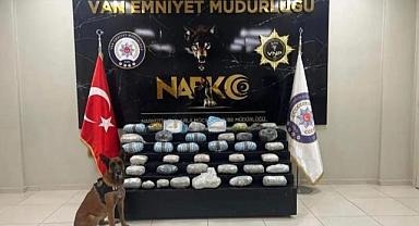Van'da torbacılar kaçmak için delik bulamadılar