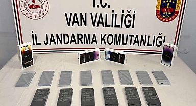 Van'da Başkale'de 300 bin lira değerinde telefon operasyon