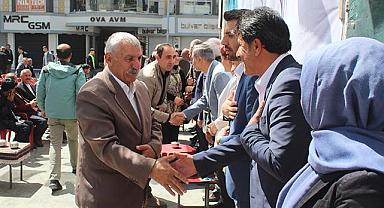 Van'da Yeşil Sol Partisinden ilk bayramlaşma