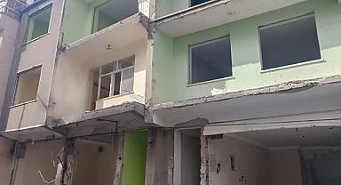Van ilinde ruhsatsız ve metruk binalara yıkım