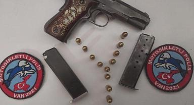 Van'da 41 Yıl Hapis Cezasına Sahip 26 Şahıs Yakalandı
