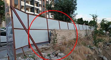 VAN'DA TEHLİKE SAÇAN DUVAR
